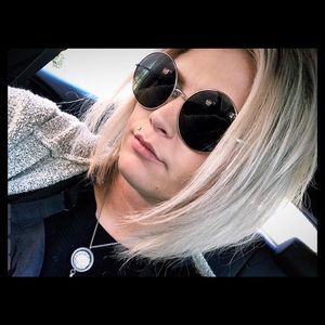 Meet your Posher, Kathryn